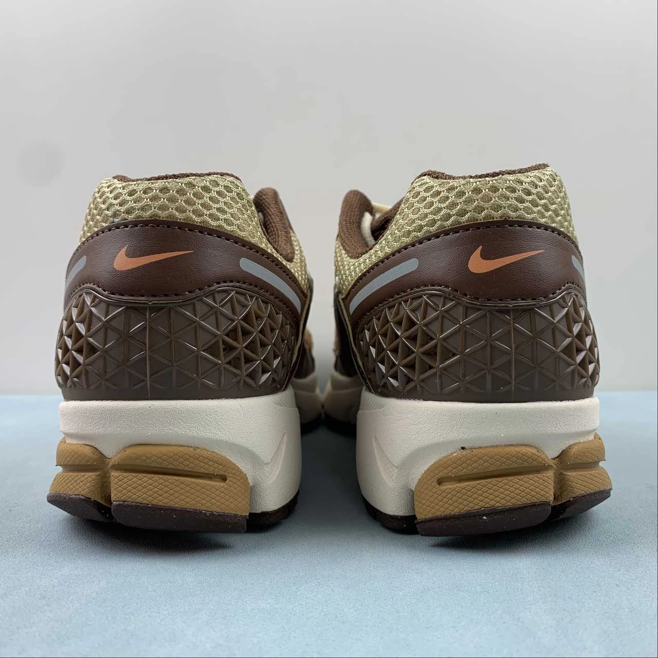 Ankle Care High Quality Zoom Vomero 5 Wheat Grass Gold Suede FB9149-700