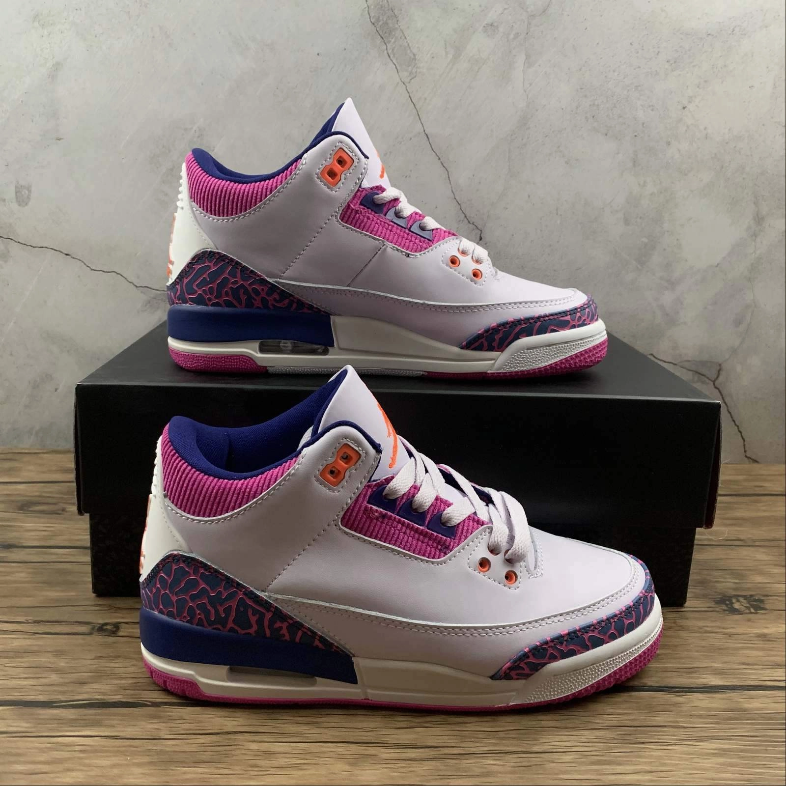 Trend Spot Air Jordan 3 Retro (GS) Barely Grape Hyper Crimson 441140-500