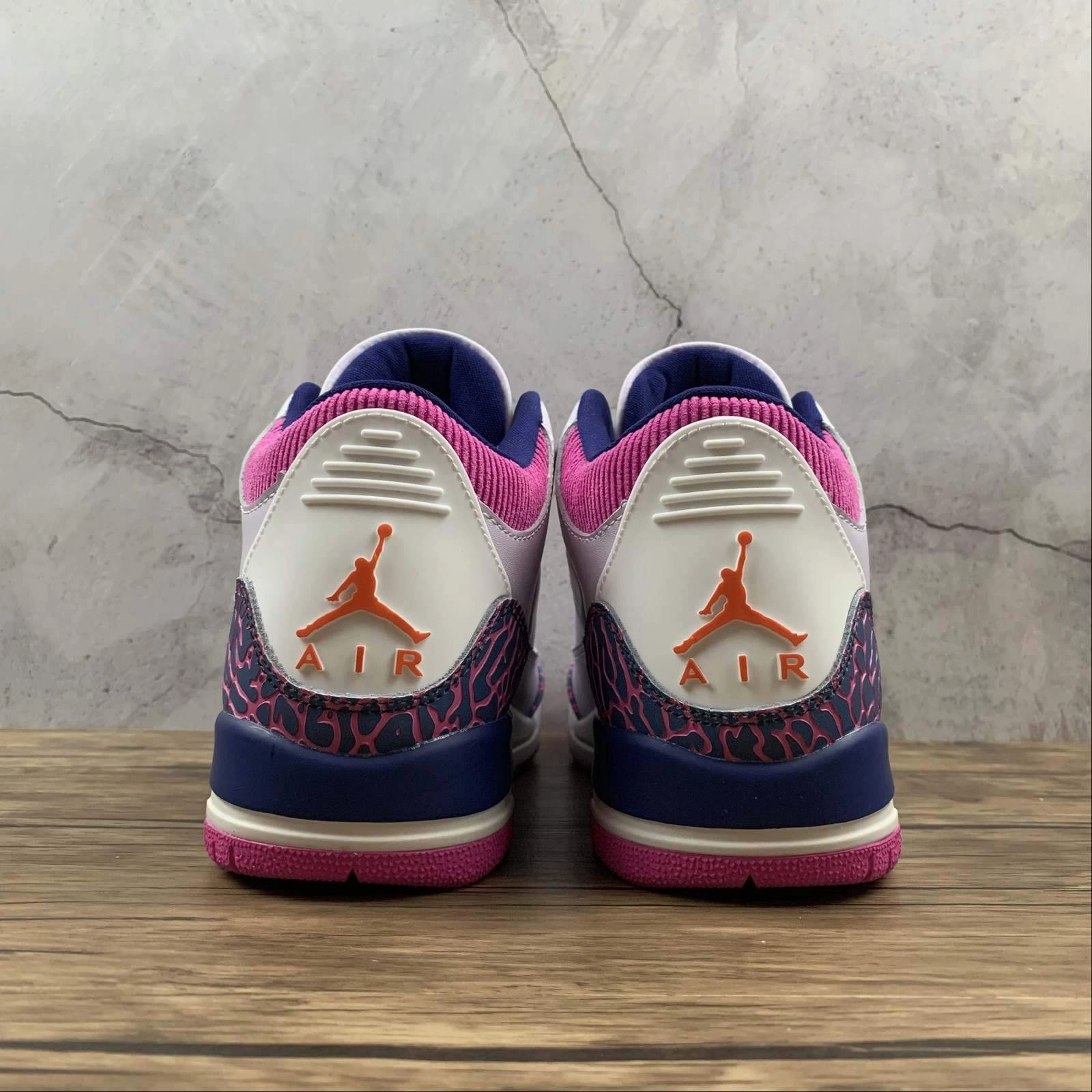 Comfortable Midsole Air Jordan 3 Retro (GS) Barely Grape Hyper Crimson 441140-500