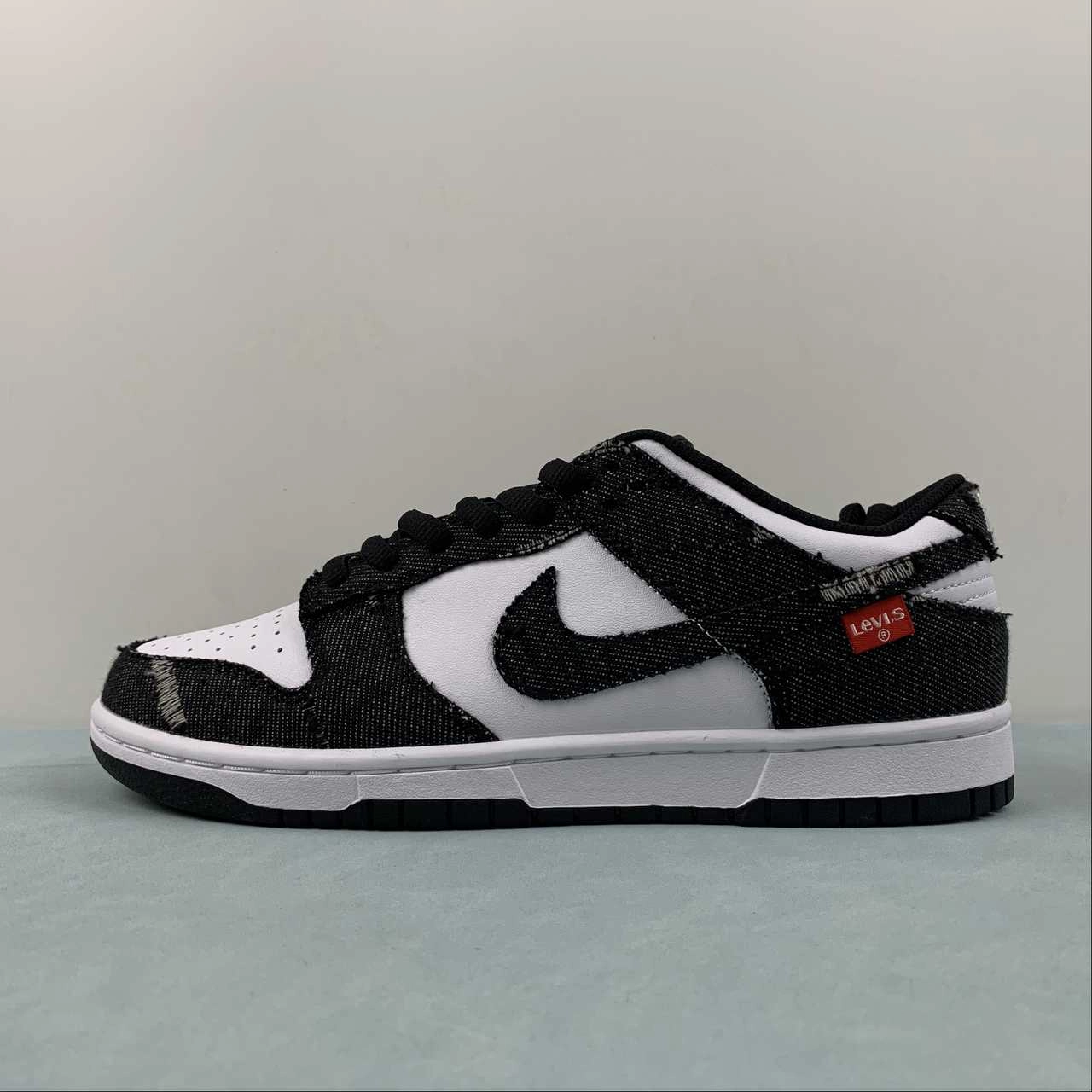 SB Dunk Low Levis Denim Black White Red LE0021-006 Tension Balanced Upper Run Secure