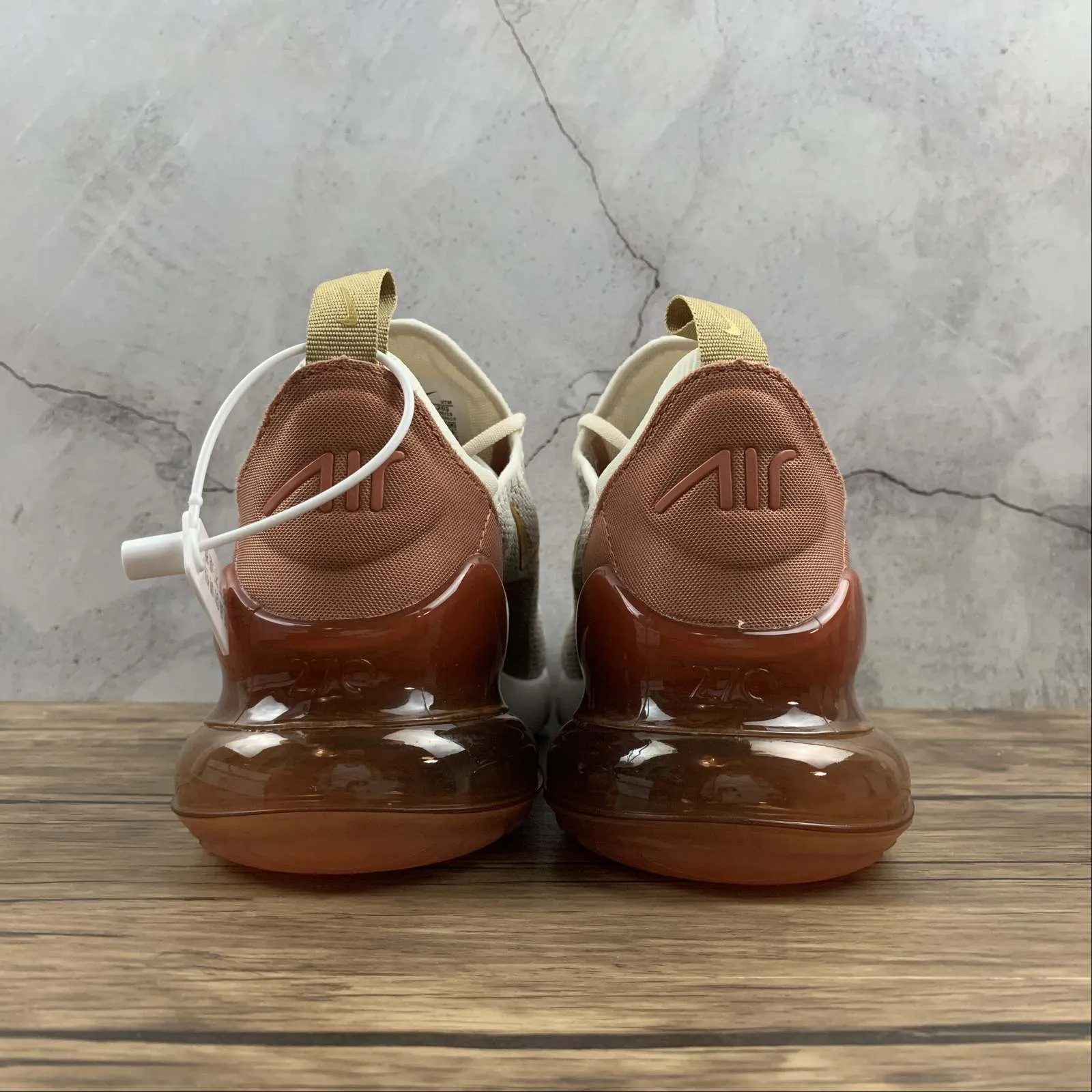 suede upper Air Max 270 Light Cream Terra Blush Dusty Peach Metallic Gold AH6789-203