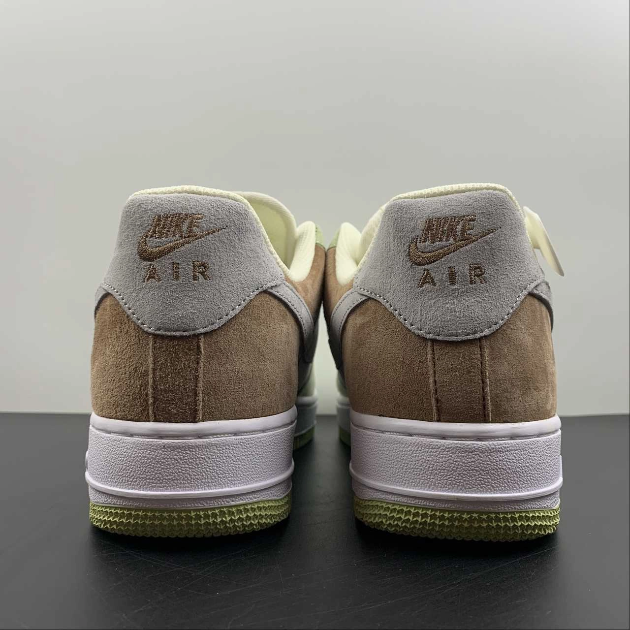 Air Force 1 07 Low White Light Green Grey Brown DL5819-618 Street Day