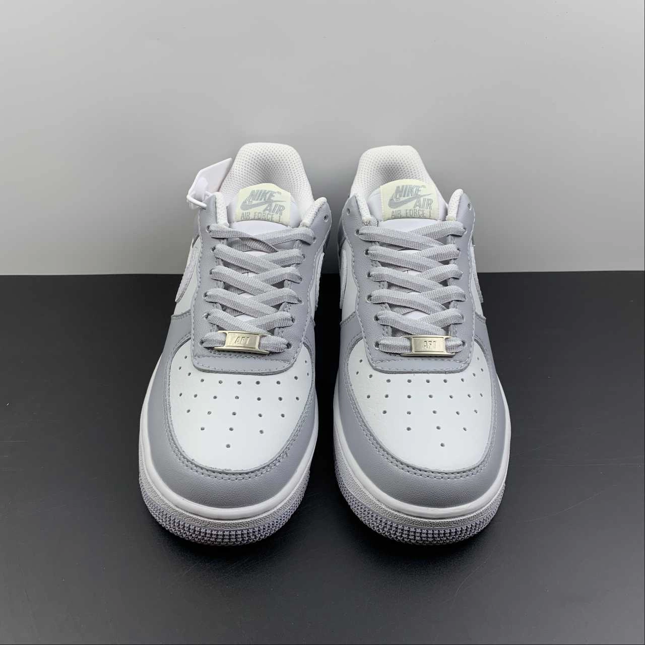 Trail Trek Studded Trim Air Force 1 07 Low Light Grey White CW1888-606