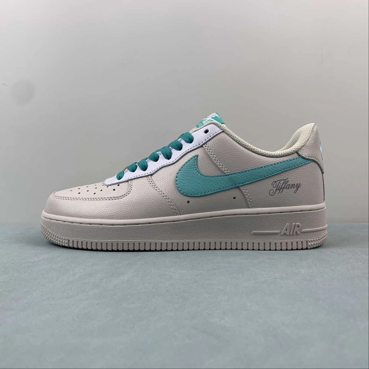 Fashion Comfort Wardrobe Staple Tiffany & Co. x Air Force 1 07 Low SP Friends and Family Off-White DZ1382-211