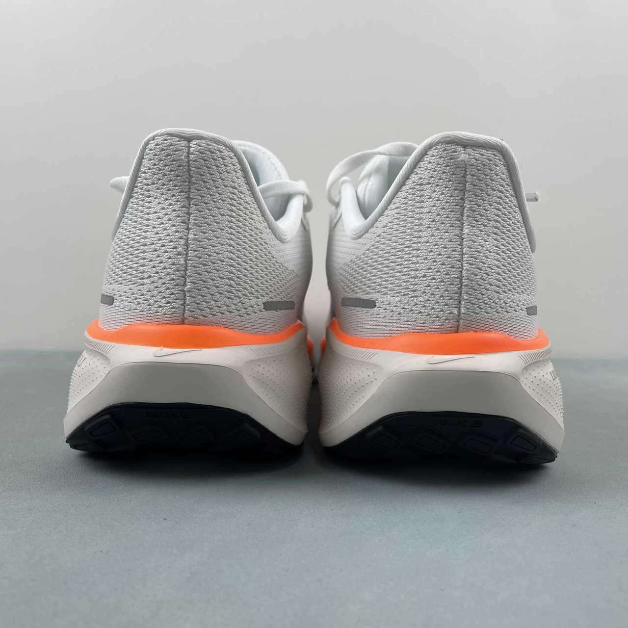 Air Zoom Pegasus 41 FP Blueprint Multi-Color HF0013-900 Midfoot cradle aids in focused alignment and support Sole plate supports clean takeoffs and fast deceleration