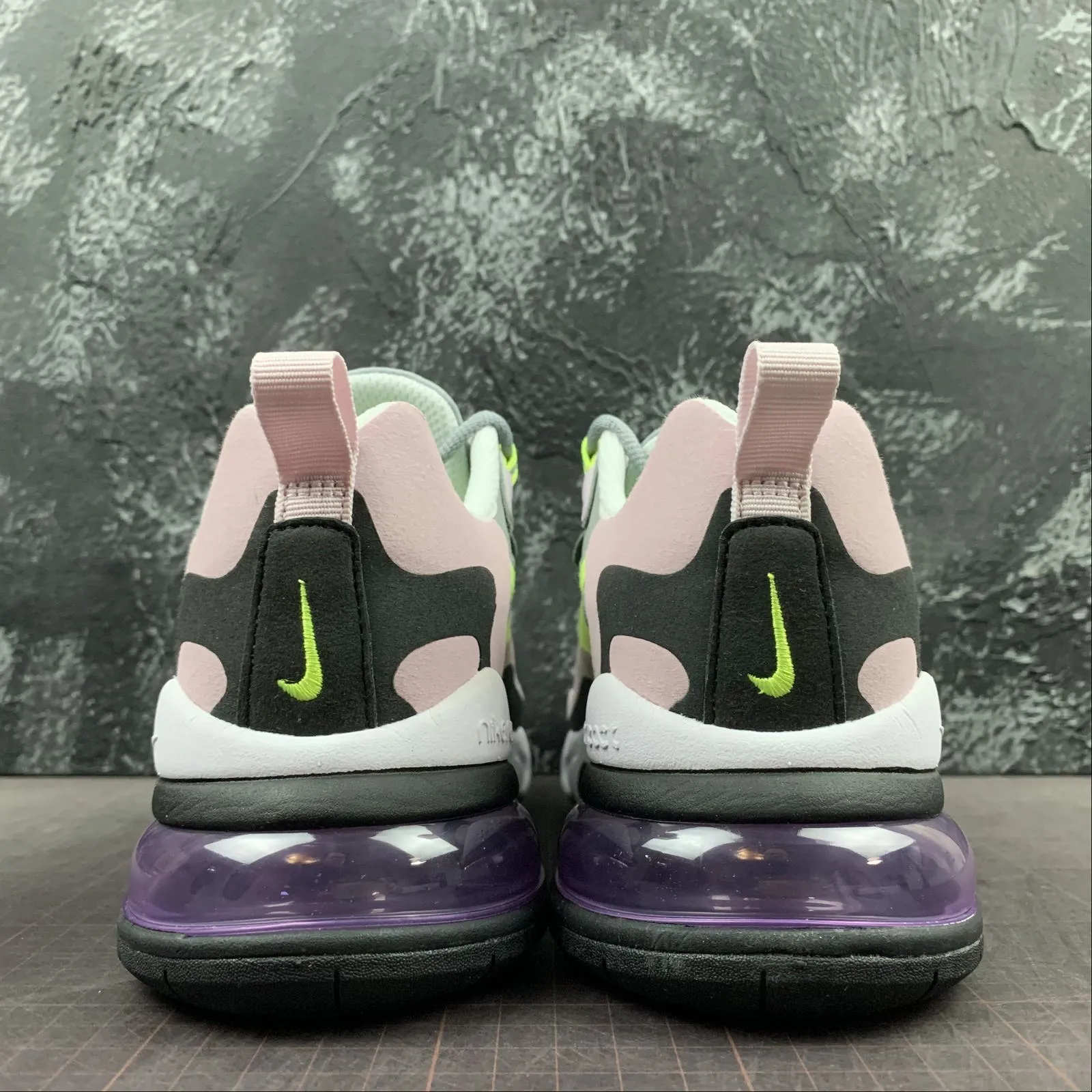 Anatomical fit mid - top running shoes Air Max 270 React Particle Grey Lemon Venom BQ0103-010