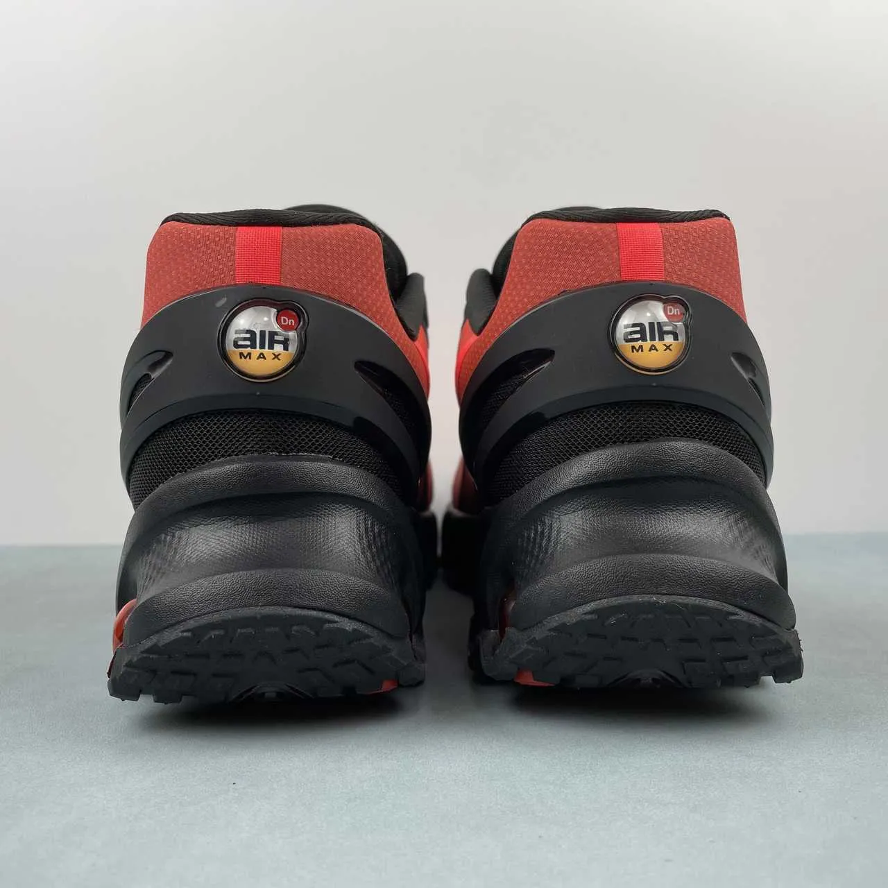 Air Max Dn8 Black Bright Crimson FQ7860-008 medial support Compact