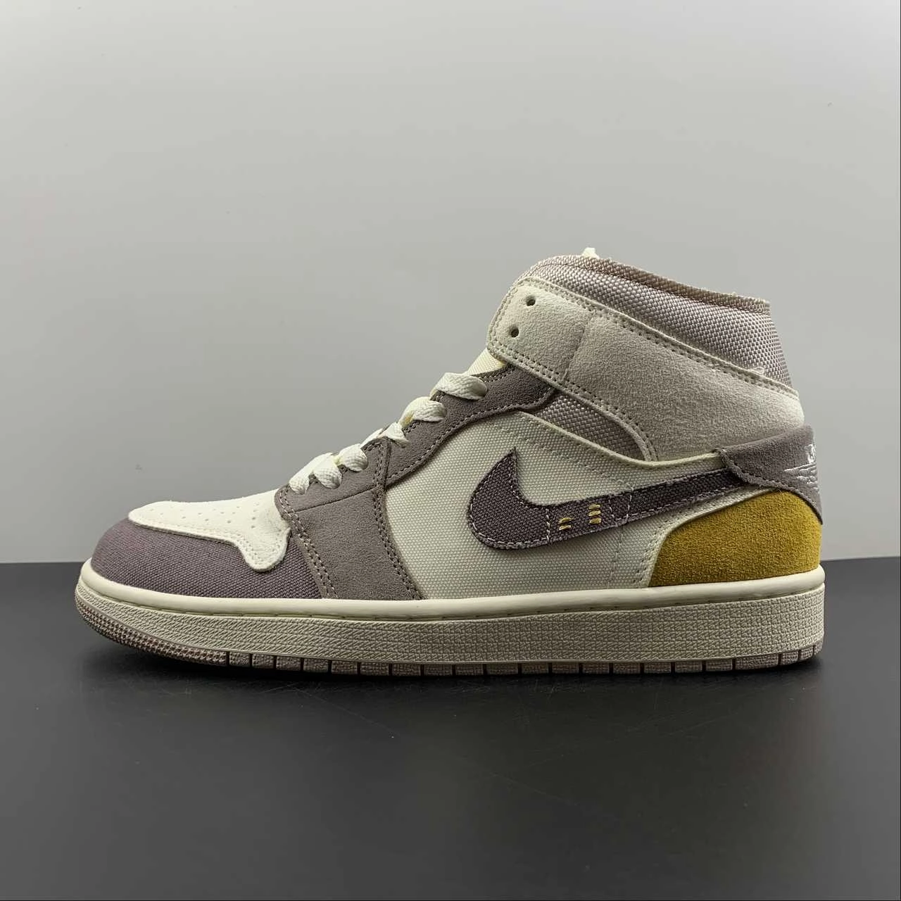 Air Jordan 1 Mid SE CRAFT Sail Tape Haze-Fossil Stone DM9652-102 Vibrant Style Zip Up Design