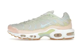 Nike Air Max Plus Crimson Tint (W) elevated - heel - feature shoes running for a way to stay happy