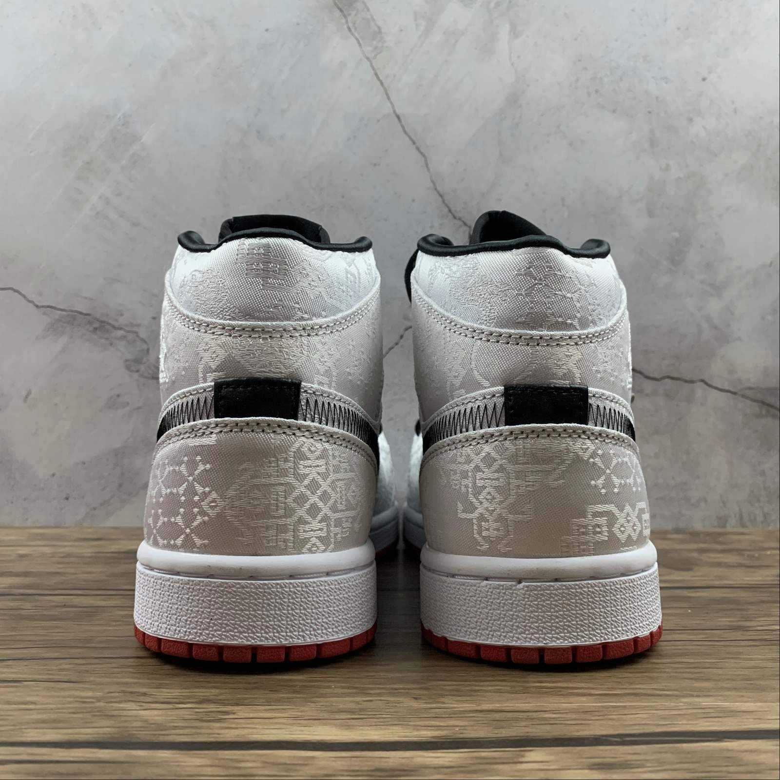 Air Jordan 1 Mid BY EDISON CHEN Carbon Fiber Reinforced Cushioned Footbed