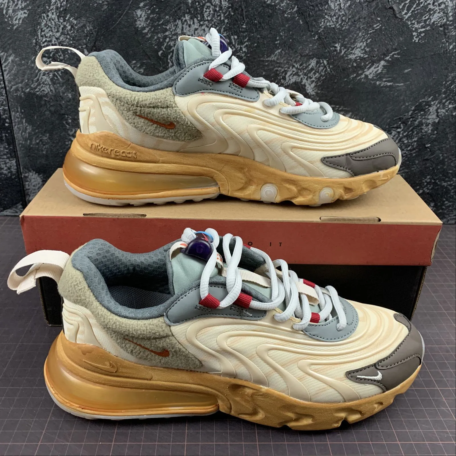 Air Max 270 React Off-White Light Gray Turquoise CT2864-200 daily use running shoes versatility - brand shoes