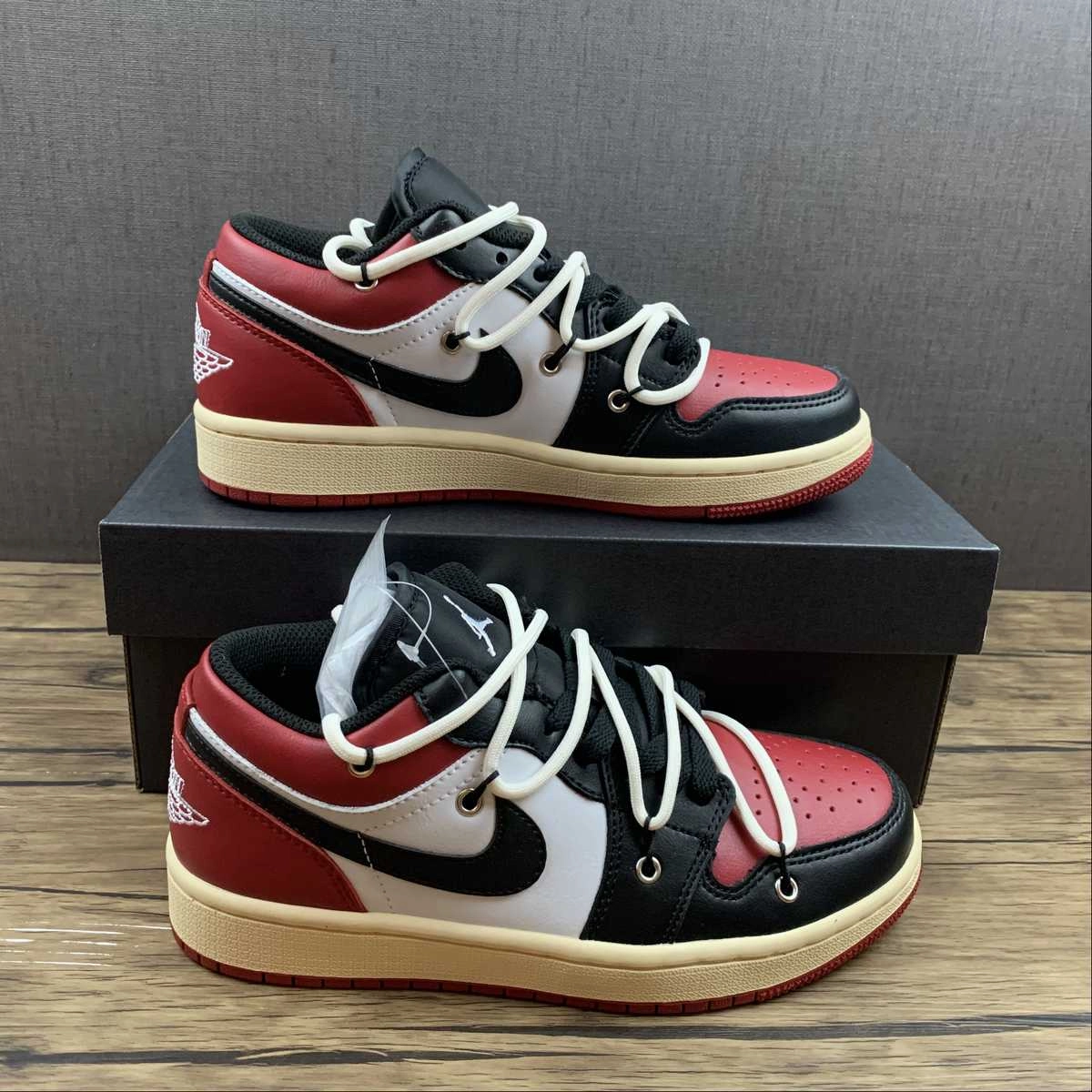 Compression Molded Sole Cloud cushion Air Jordan 1 Low Gym Red Black White 553560-612