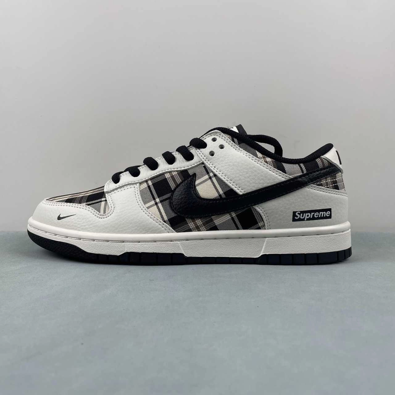 Supreme x SB Dunk Low White Black Brown SP1098-061 Retro-inspired silhouette