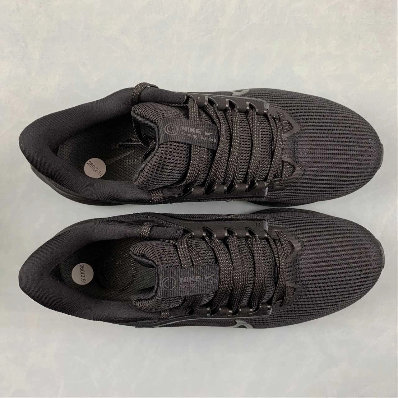 Air Zoom Pegasus 40 Black Anthracite DV3853-002 Soft cushion Neutral shape accommodates diverse foot types