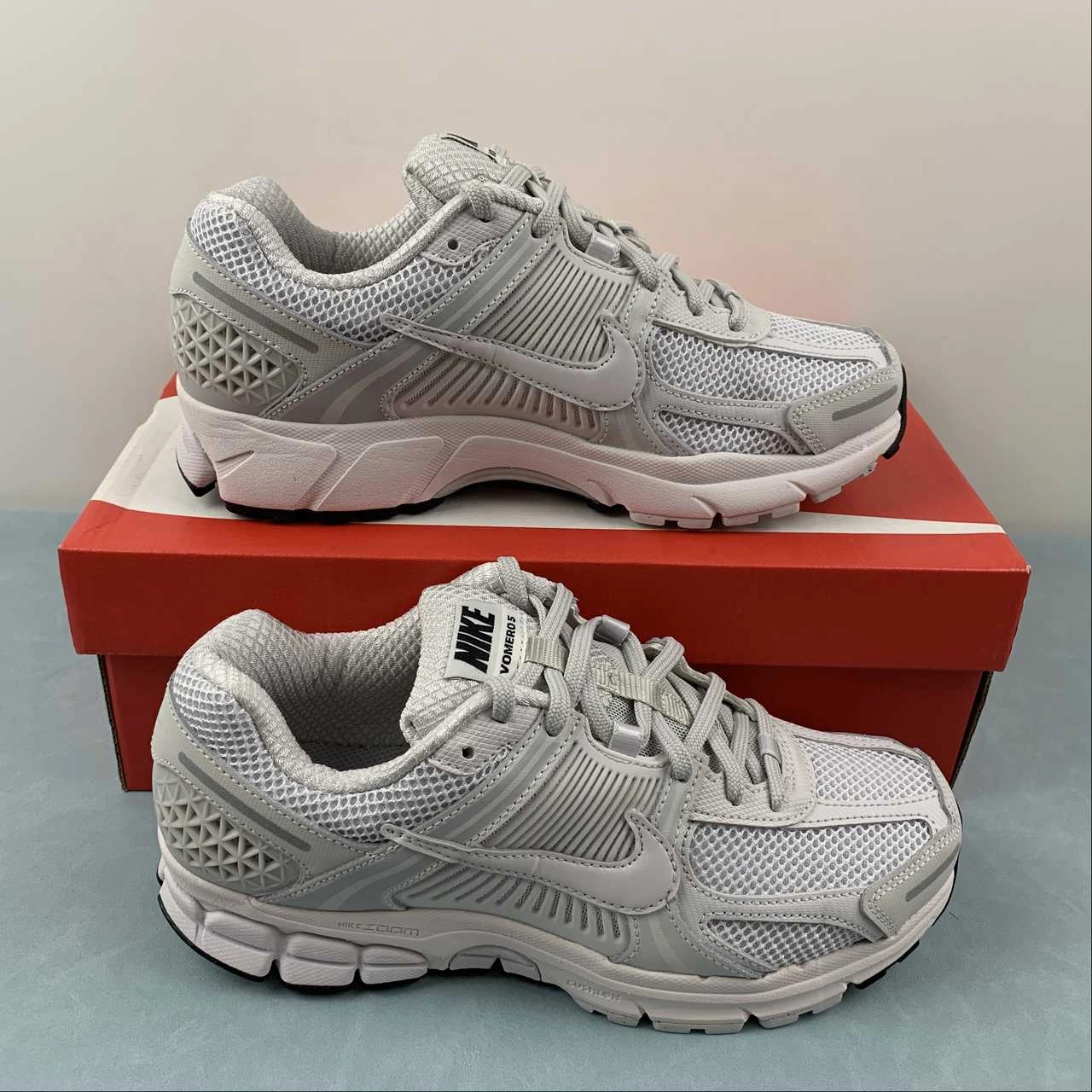 Power Moves Health Training Zoom Vomero 5 Vast Grey Black BV1358-001