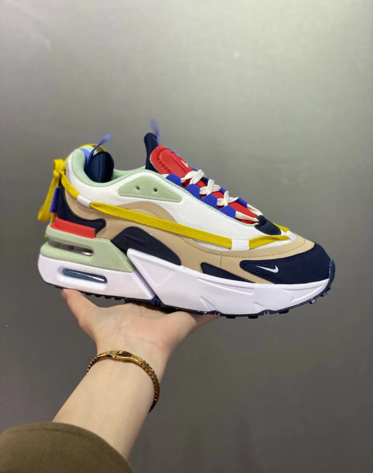 Air Max Furyosa Rattan Summit White Obsidian CZ4149-200 Hot weather running