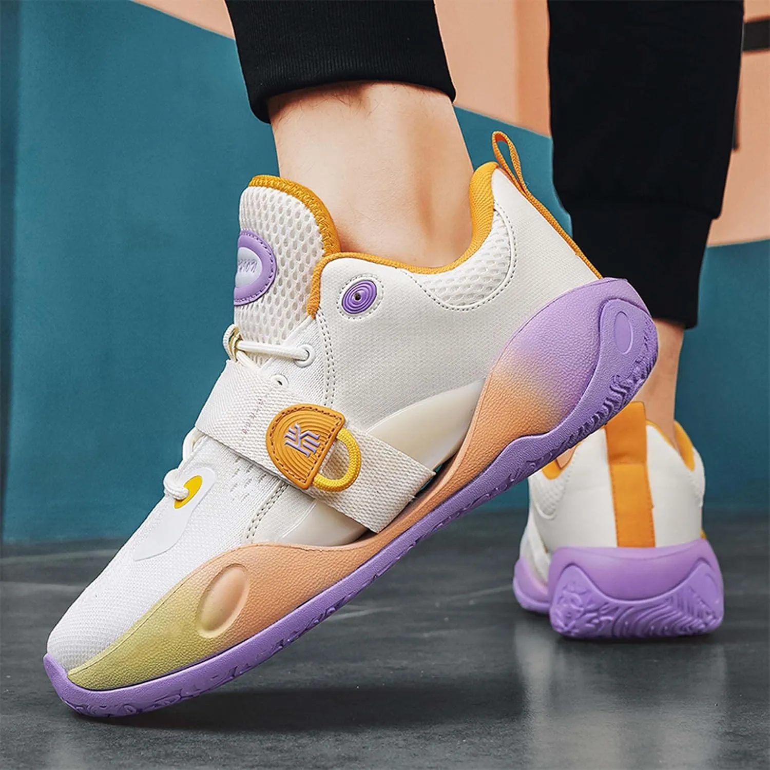 Men Women Professional Basketball Shoes Fashion Sneakers Indoor or Outdoor Training Running Shoes Teenagers Street Fighting Basketball Sneakers