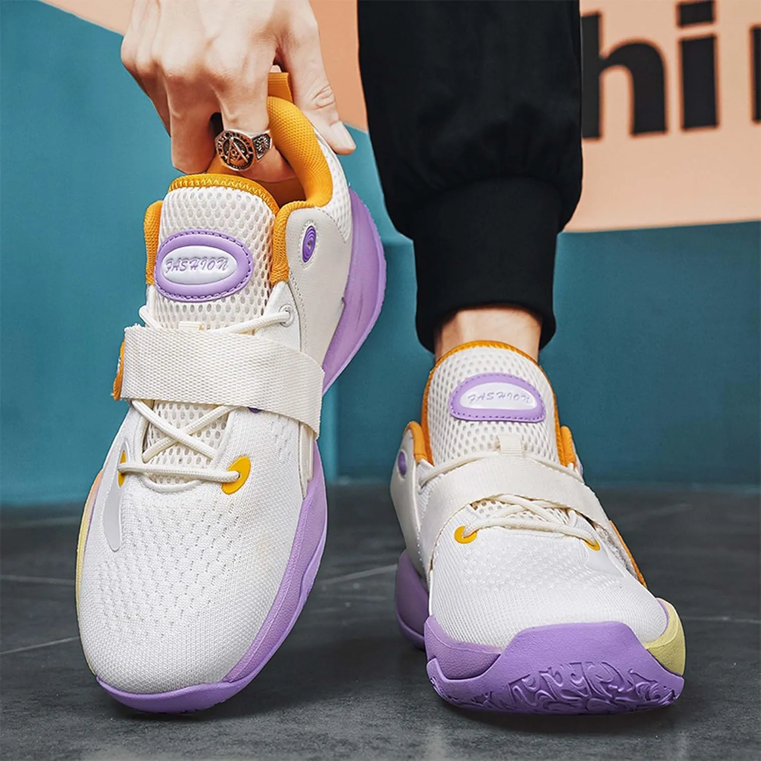 Men Women Professional Basketball Shoes Fashion Sneakers Indoor or Outdoor Training Running Shoes Teenagers Street Fighting Basketball Sneakers