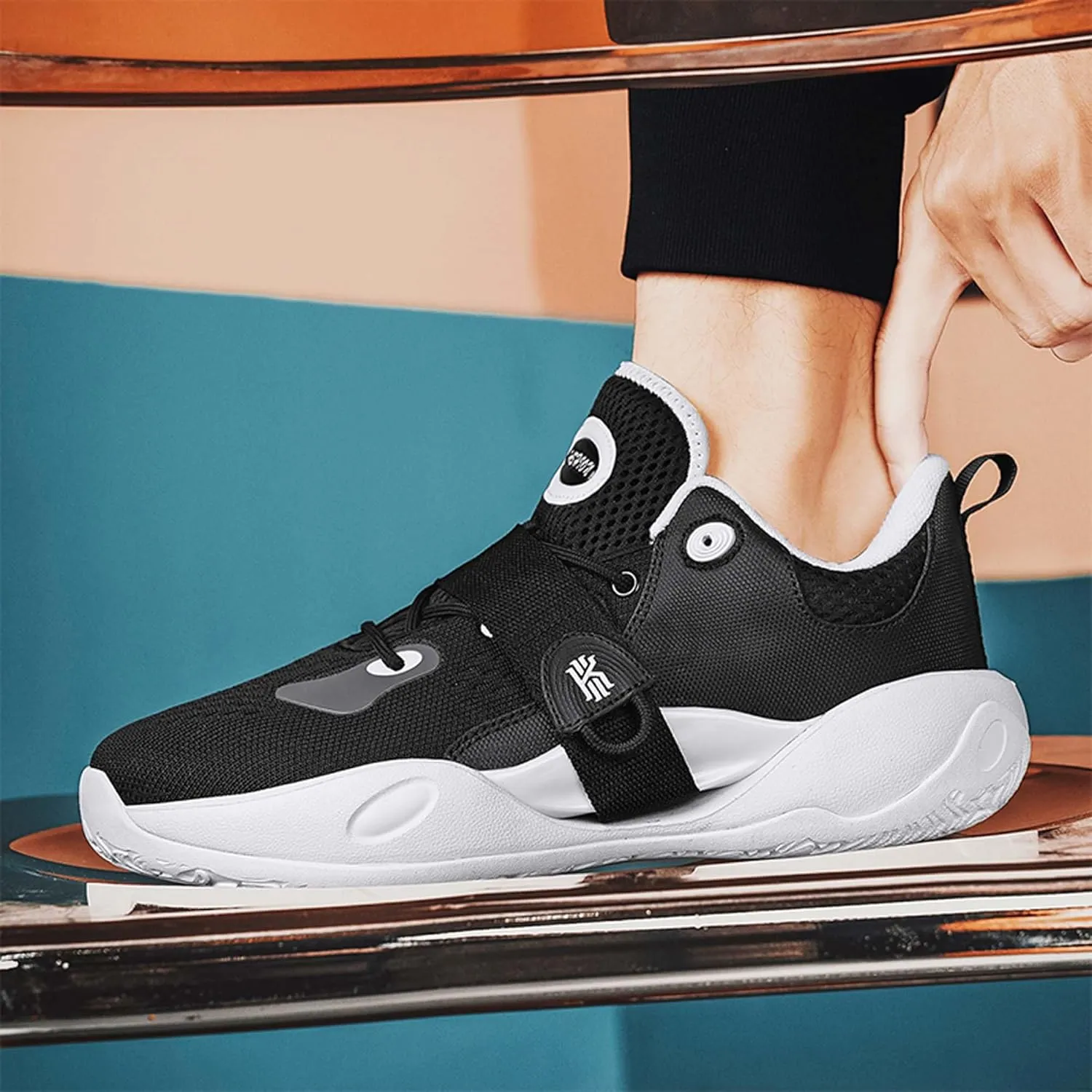 Men Women Professional Basketball Shoes Fashion Sneakers Indoor or Outdoor Training Running Shoes Teenagers Street Fighting Basketball Sneakers