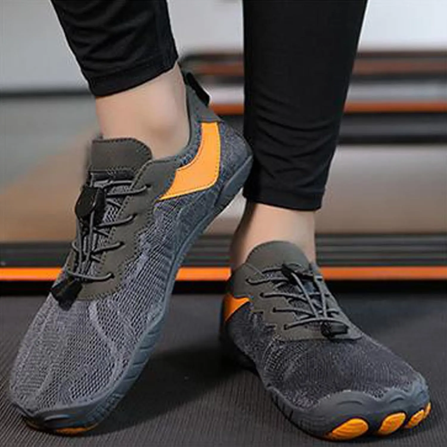 Men's Lightweight Non Slip Barefoot Shoes Breathable Comfort Walking Shoe Fashion Lightweight Sneakers for Men