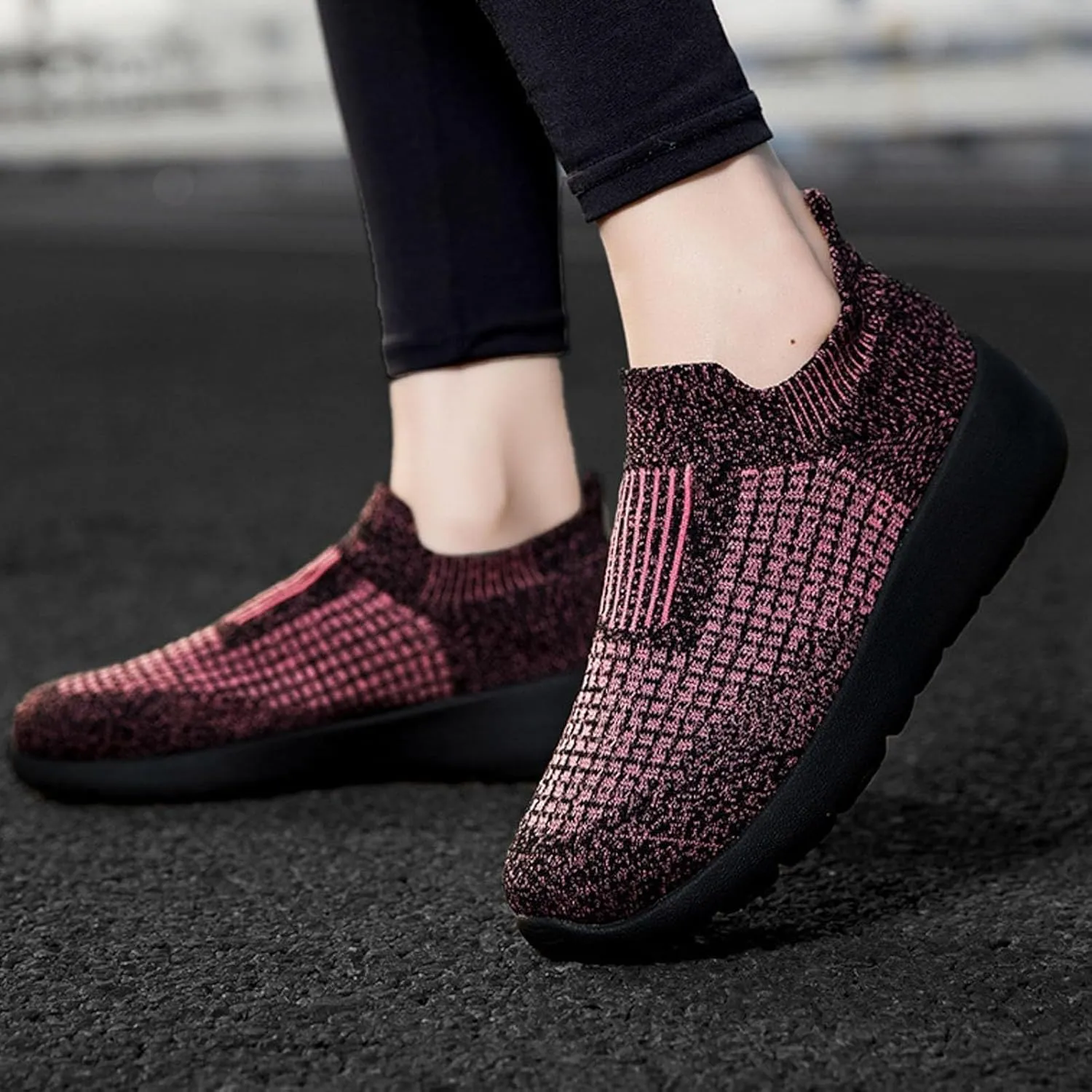 Men's Lightweight Non Slip Barefoot Shoes Lightweight Breathable Slip On Running Shoe Comfortable Stretch Shoes