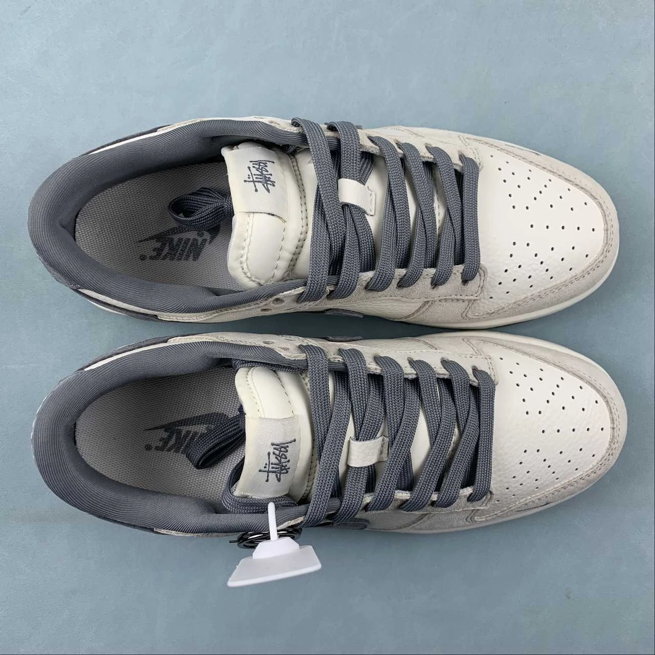 All Time Non Marking Stussy x SB Dunk Low Off White Grey FC1688-154