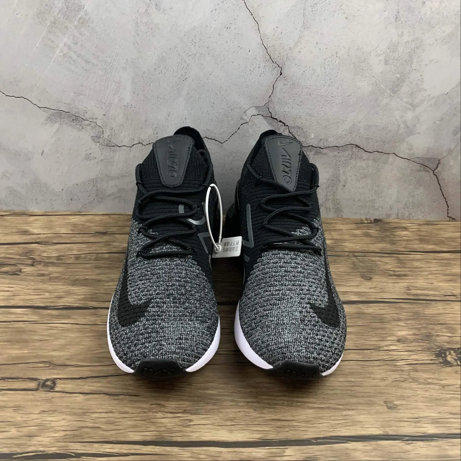 elevated - heel - feature shoes budget - friendly running shoes Air Max 270 Black Dk.Grey AO1023-001