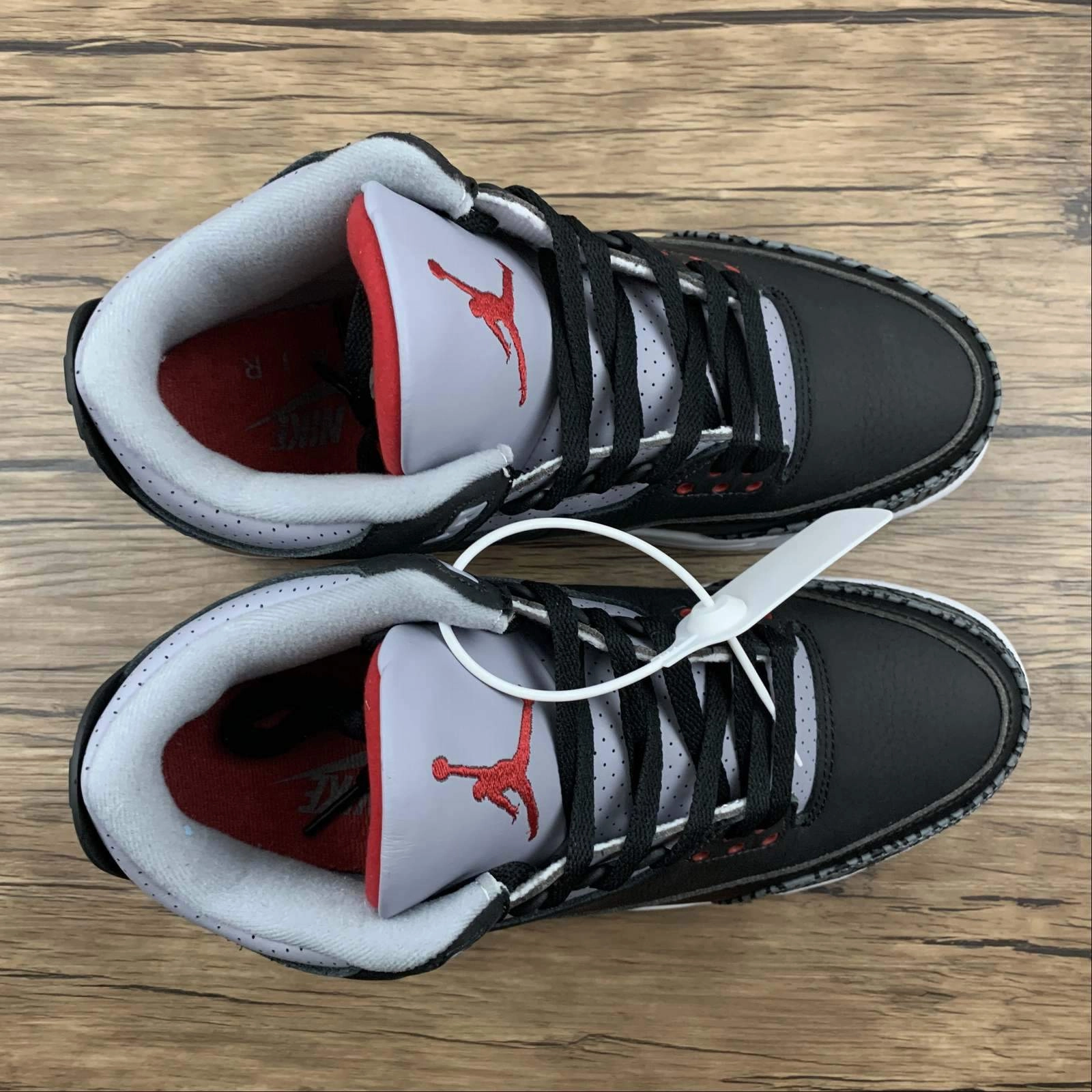 Air Jordan 3 Retro OG Black Fire Red-Cement Grey (2018) 854262-001 Relax Vibes