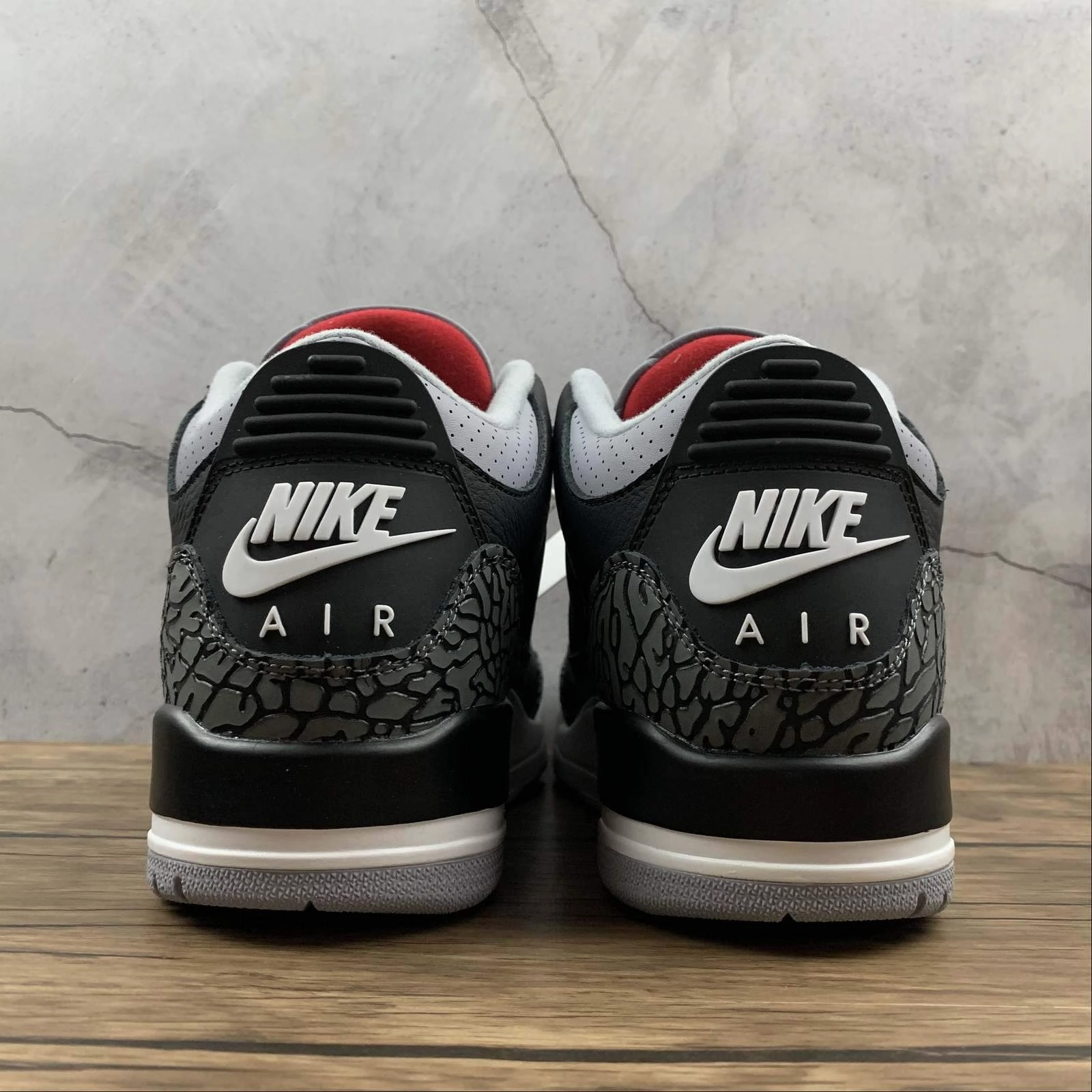 Shop Quick Air Jordan 3 Retro OG Black Fire Red-Cement Grey (2018) 854262-001