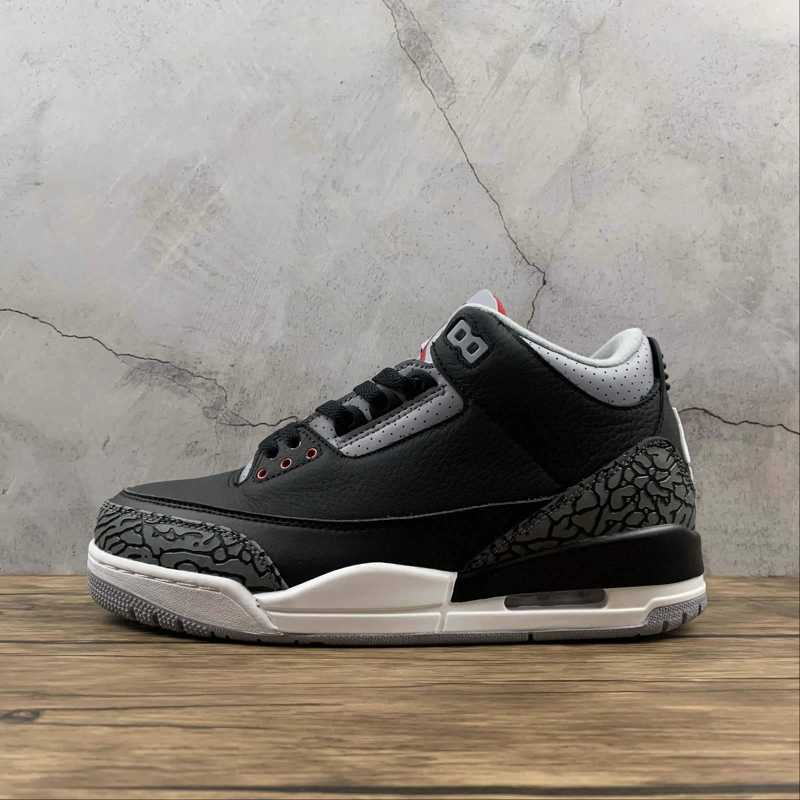 Light Comfort Air Jordan 3 Retro OG Black Fire Red-Cement Grey (2018) 854262-001