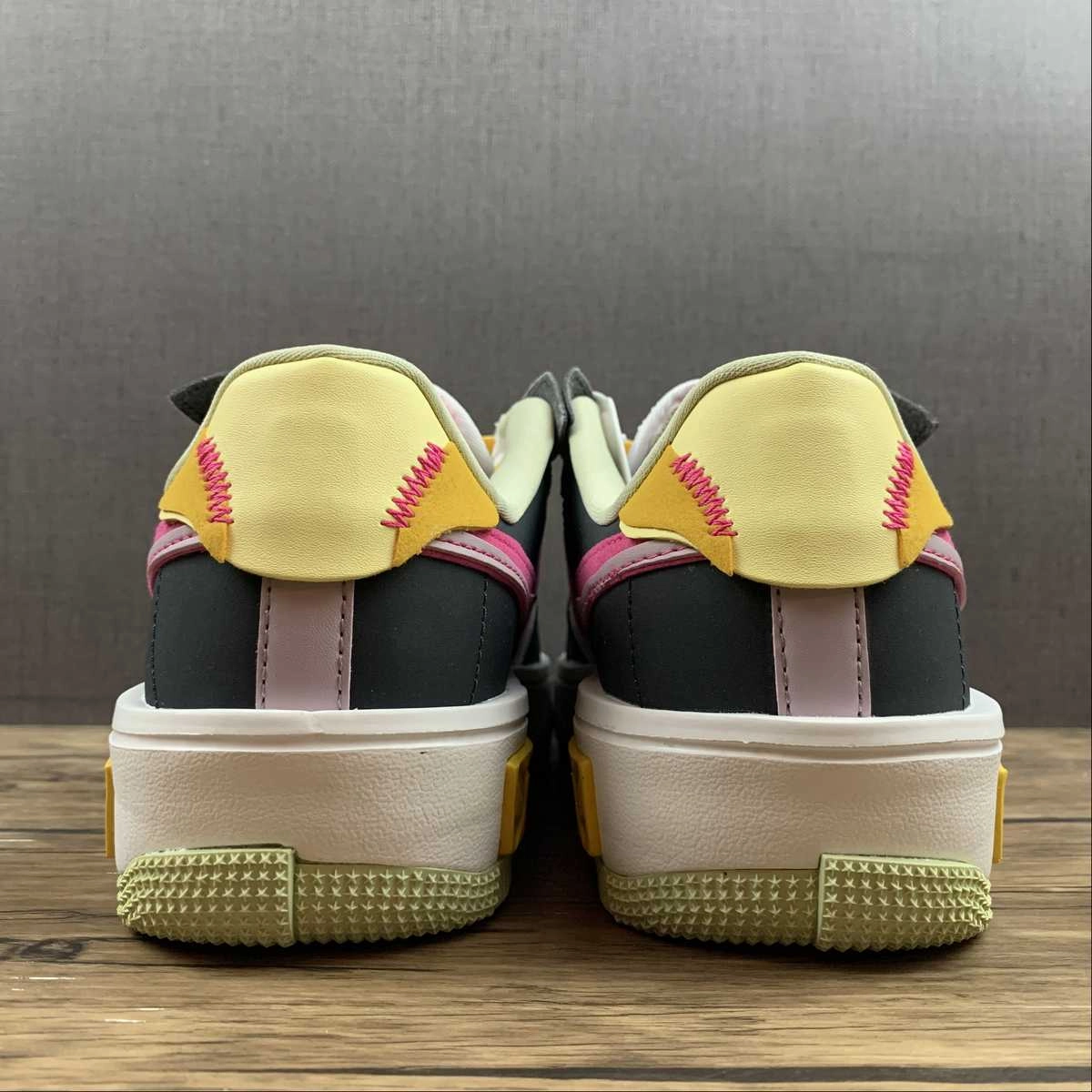 Air Force 1 FONTANKA MC Off Noir Pink Prime DR7880 001 Alley Run