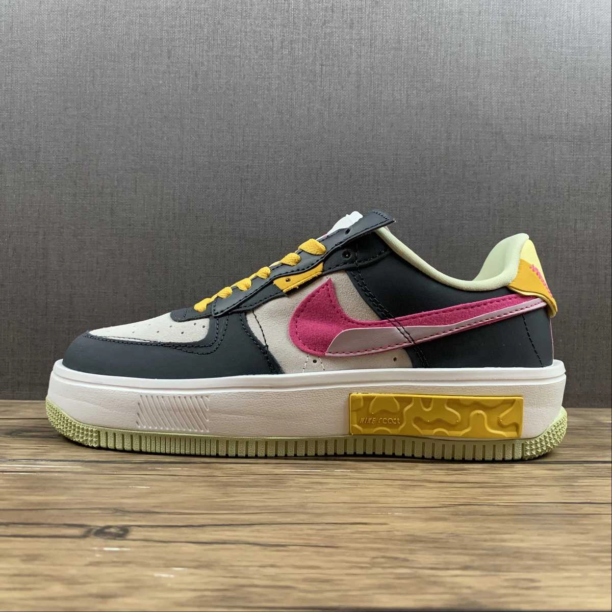 Air Force 1 FONTANKA MC Off Noir Pink Prime DR7880 001 Foot Cushion