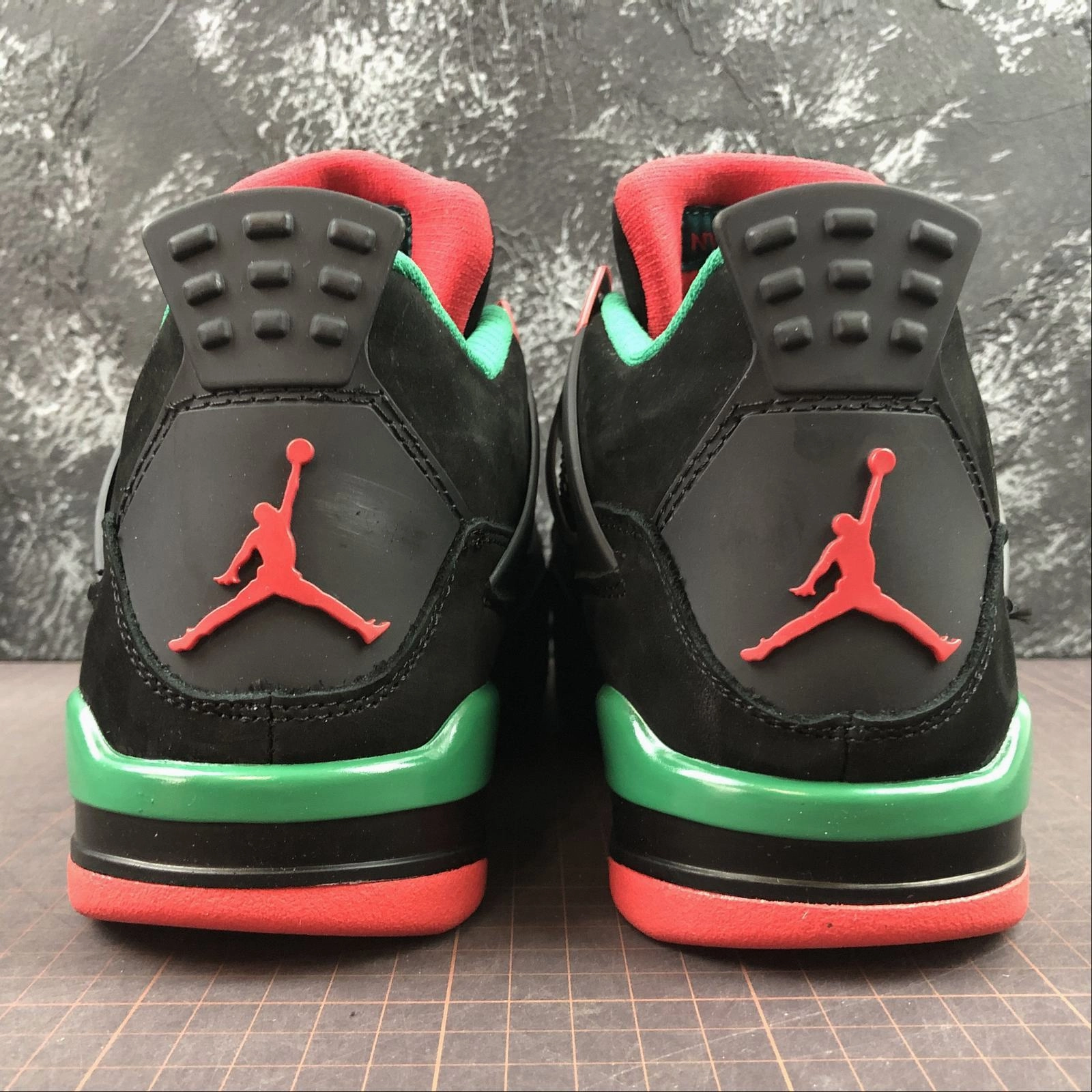 Air Jordan 4 Retro NRG Black Gorge Green-Varsity Red AQ3816-063 Fit Comfort Slip Vibe