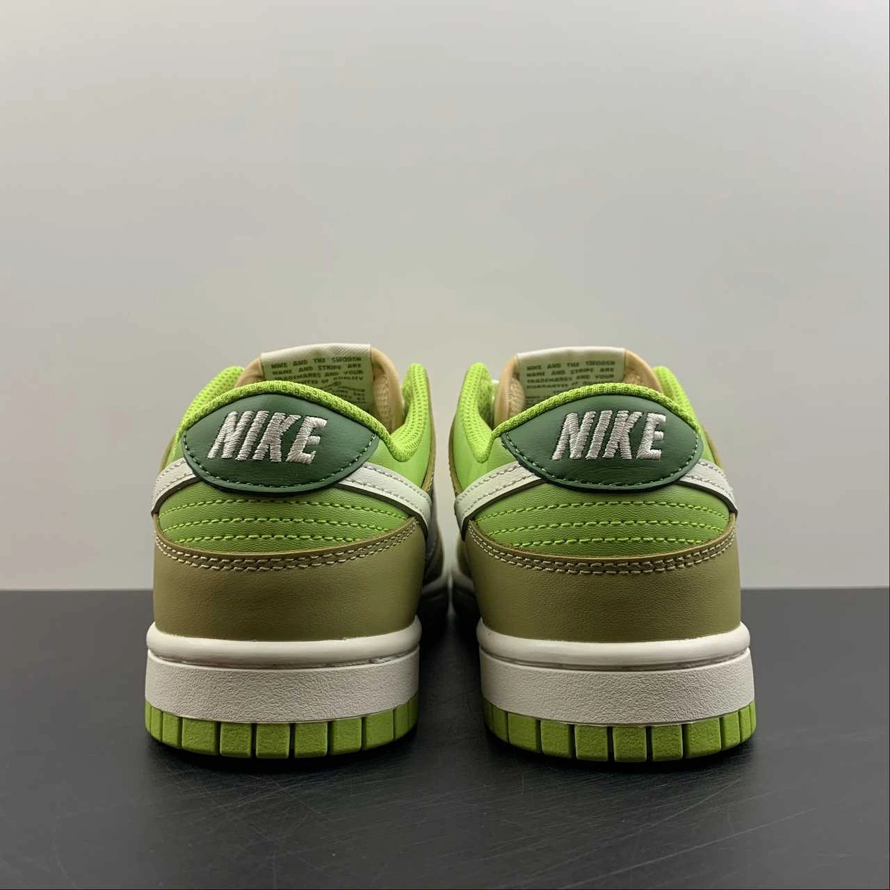 SB Dunk Low Barley Yellow White Bright Green Sail DV9108-711 Adaptive Technology