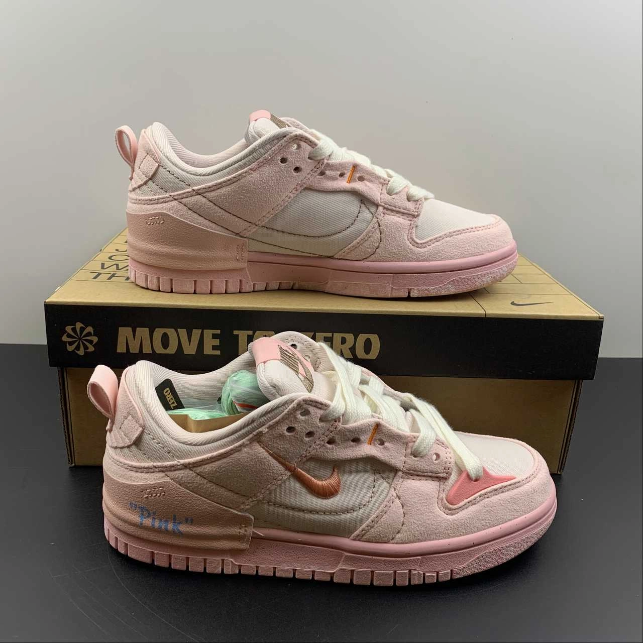 SB Dunk Low Disrupt 2 Pink DH4402-100 Casual Look