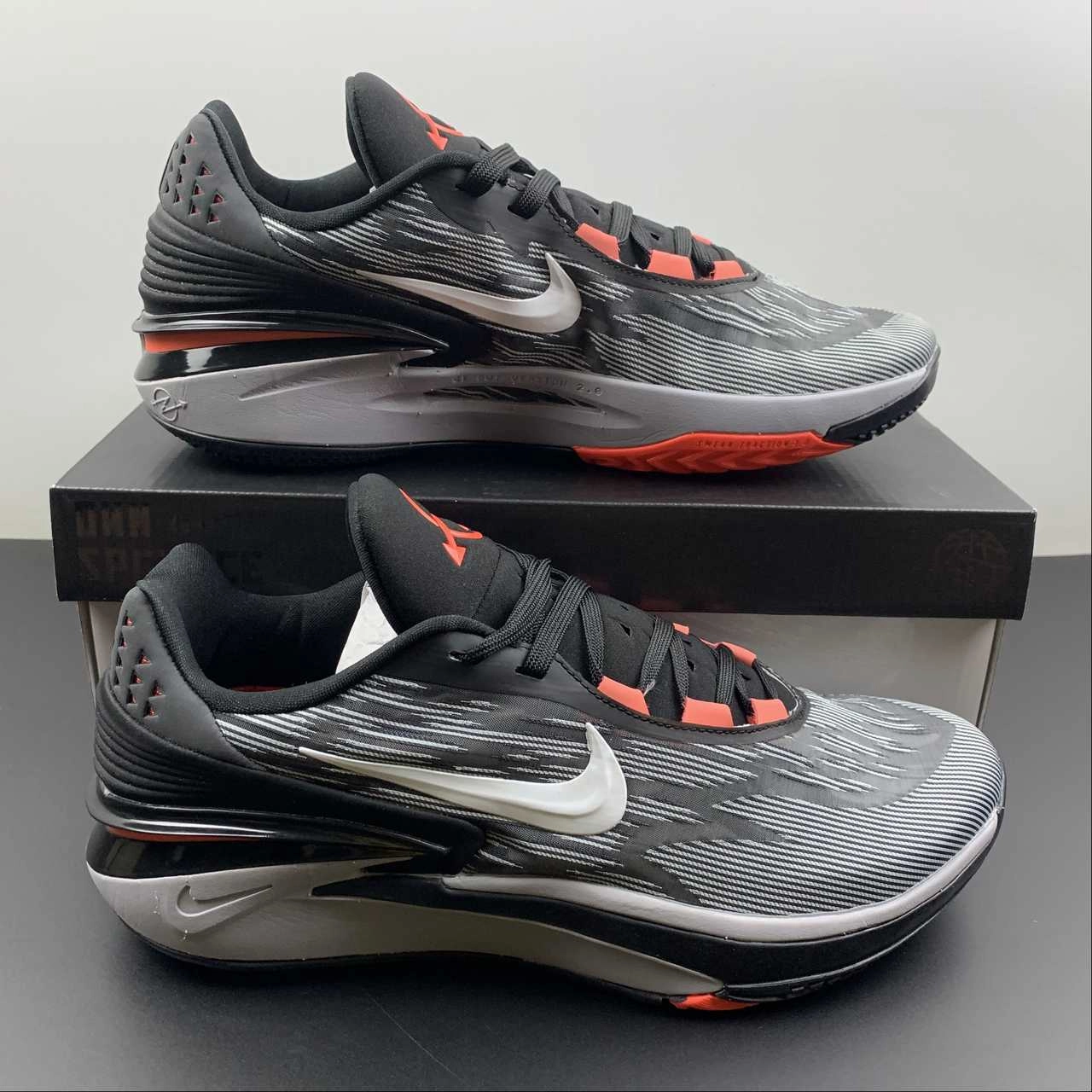 Power Moves Dual-density foam balances comfort and response Air Zoom G.T Cut 2 EP Black Red DJ6015-001