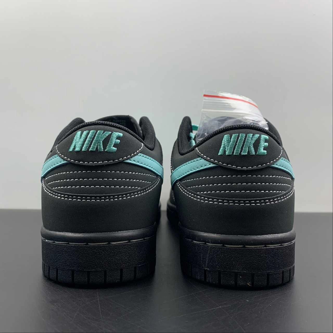 SB Dunk Low Tiffany Blue Black GT0627-332 Streamlined grip