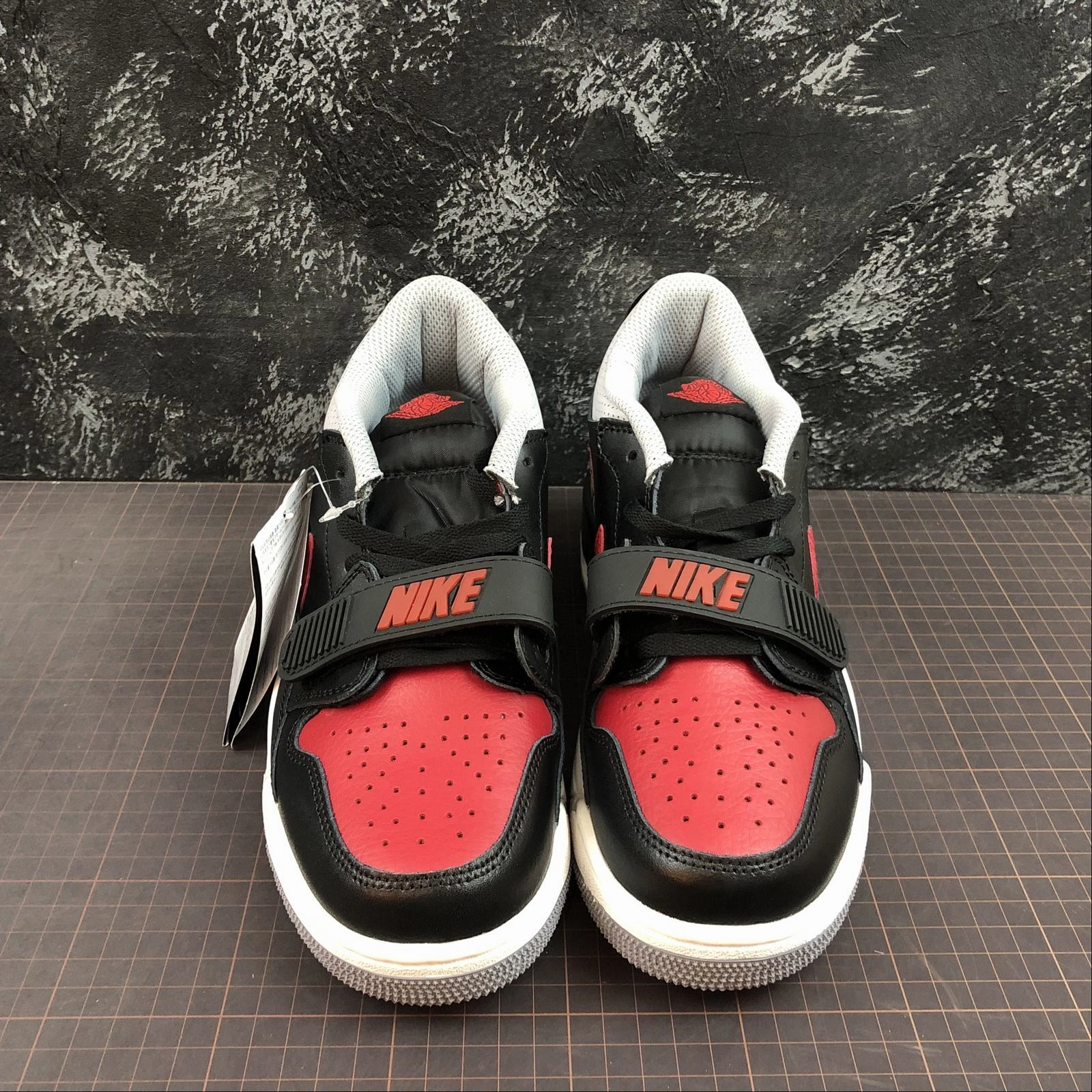 Arch Stability System Quick Lateral Motion Air Jordan Legacy 312 Low Bred Cement Black University Red CD7069 006
