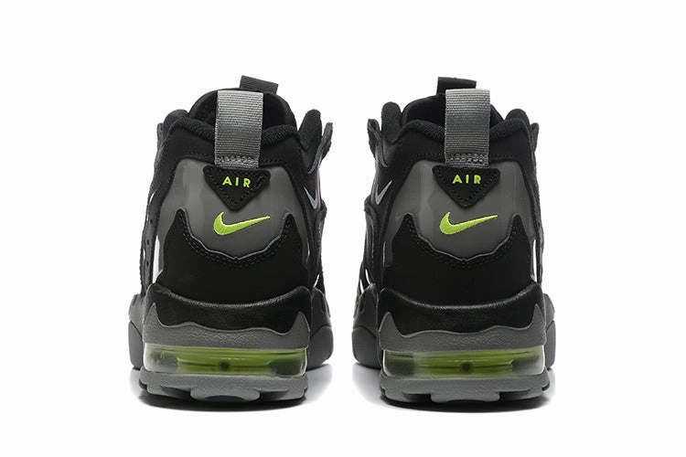 running with a zipper closure Air DT Max 96