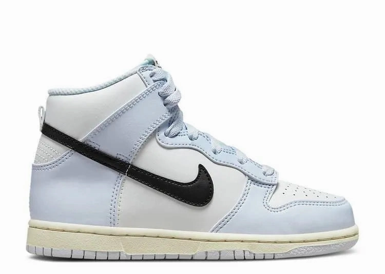 Nike Dunk High Football Grey Black (GS) Quick Walk Traction lugs