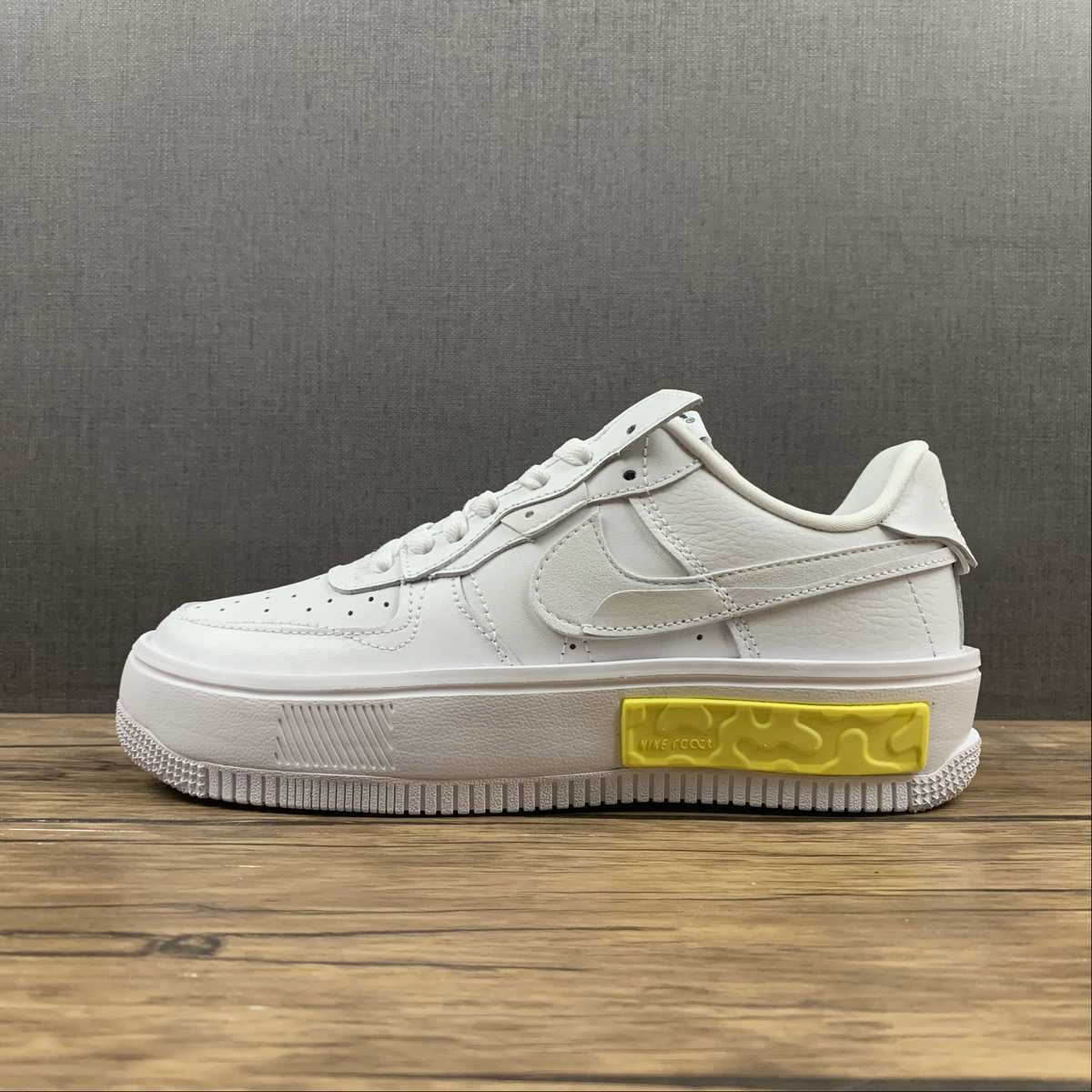 Classic Touch Edge Appeal Air Force 1 FONTANKA Photon Dust Opti Yellow Summit White DA7024-101