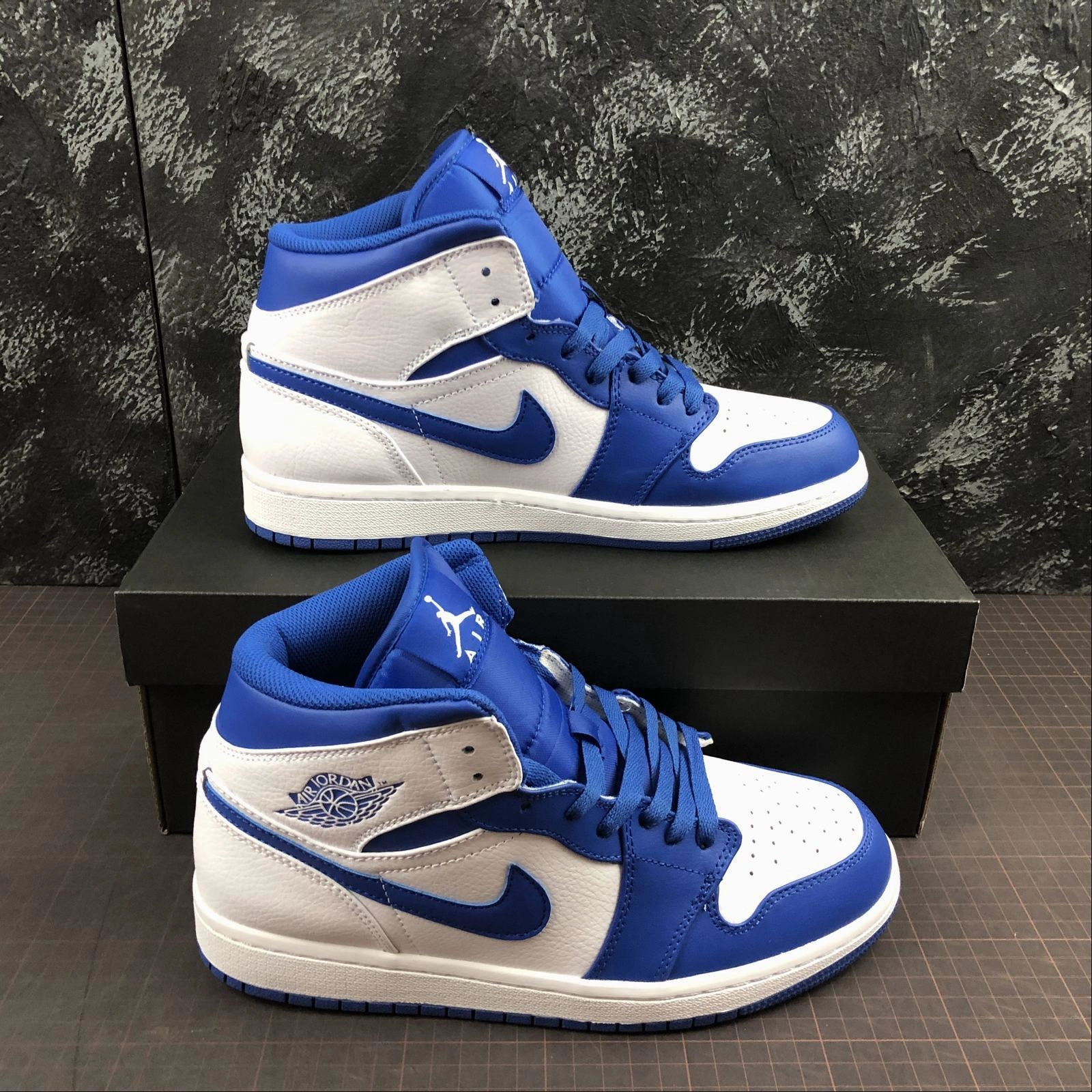 Minimalist Styling Air Jordan 1 Mid White Hyper Royal-White 554724-114