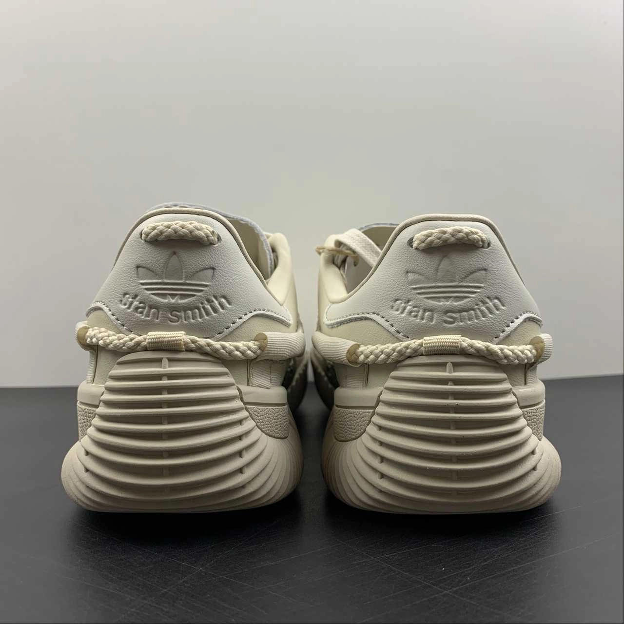 titanium - reinforced shoes Adidas C. G. Scuba Stan Gobi Gobi Talc GW6759