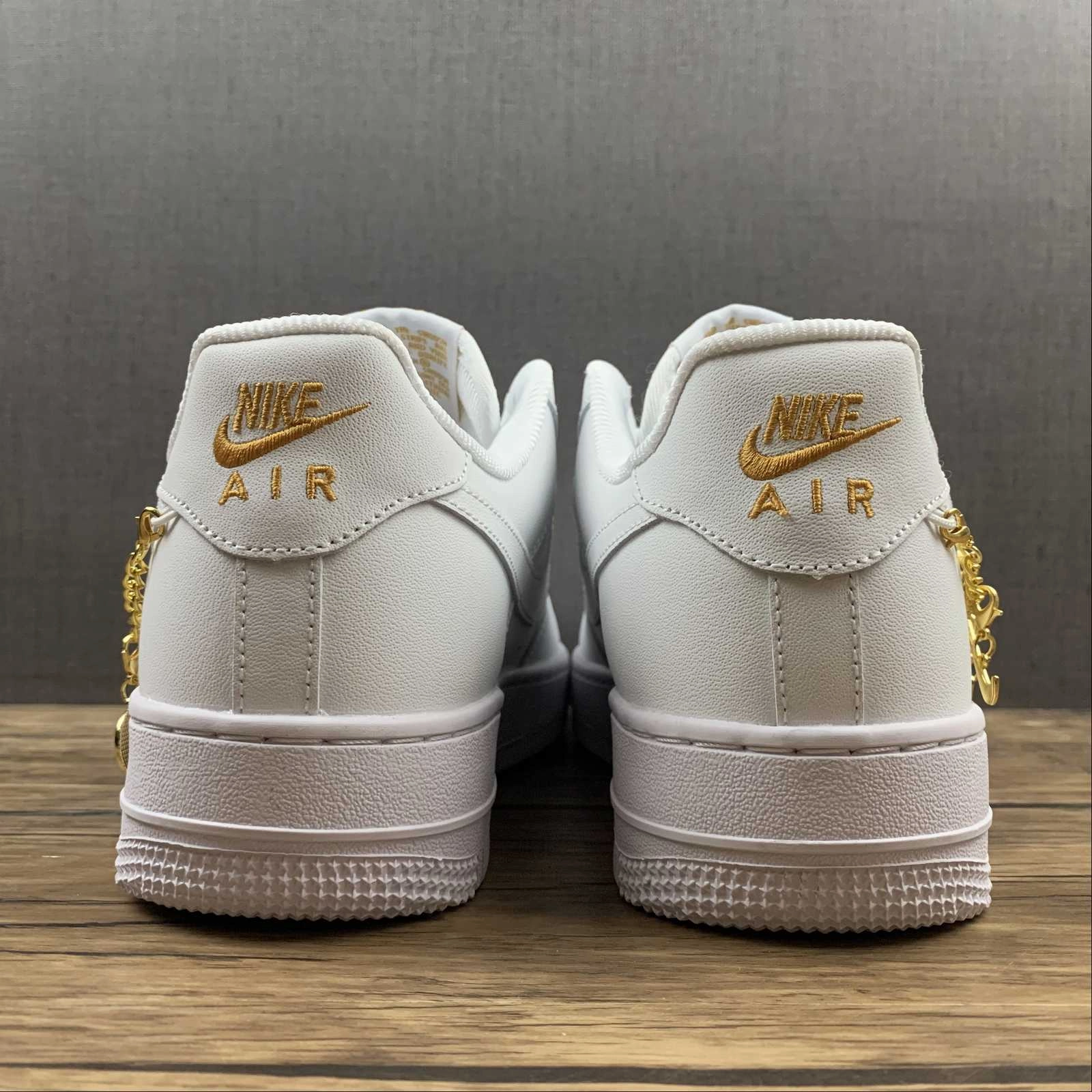 Air Force 1 07 LX White White-Metallic Gold DD1525-100 Relaxed Style Seasonal Favorite
