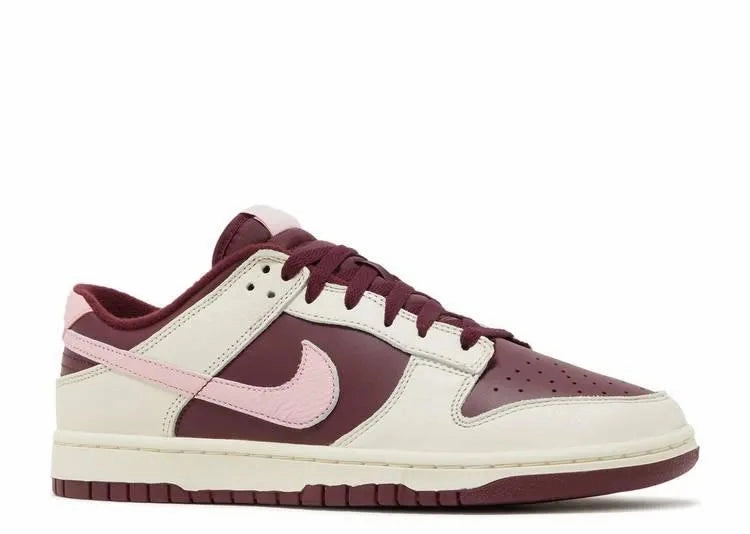 Nike Dunk Low Valentine's Day Durable toe cap