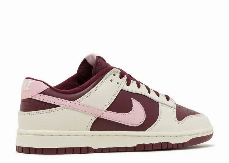 Nike Dunk Low Valentine's Day Work Style Balance Tech