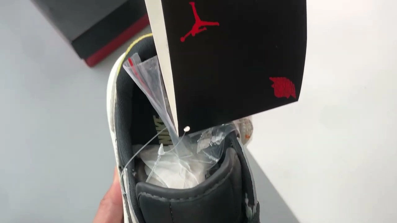 High Elasticity Power Motion Air Jordan 1 Elevate Low SE Anthracite Light Bone Sail Gold Dust DV1494-001