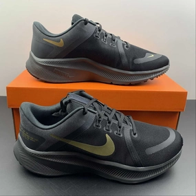 Inner Stability Gym Equipment Nike Quest 4 Black Metallic Gold DA1105-010