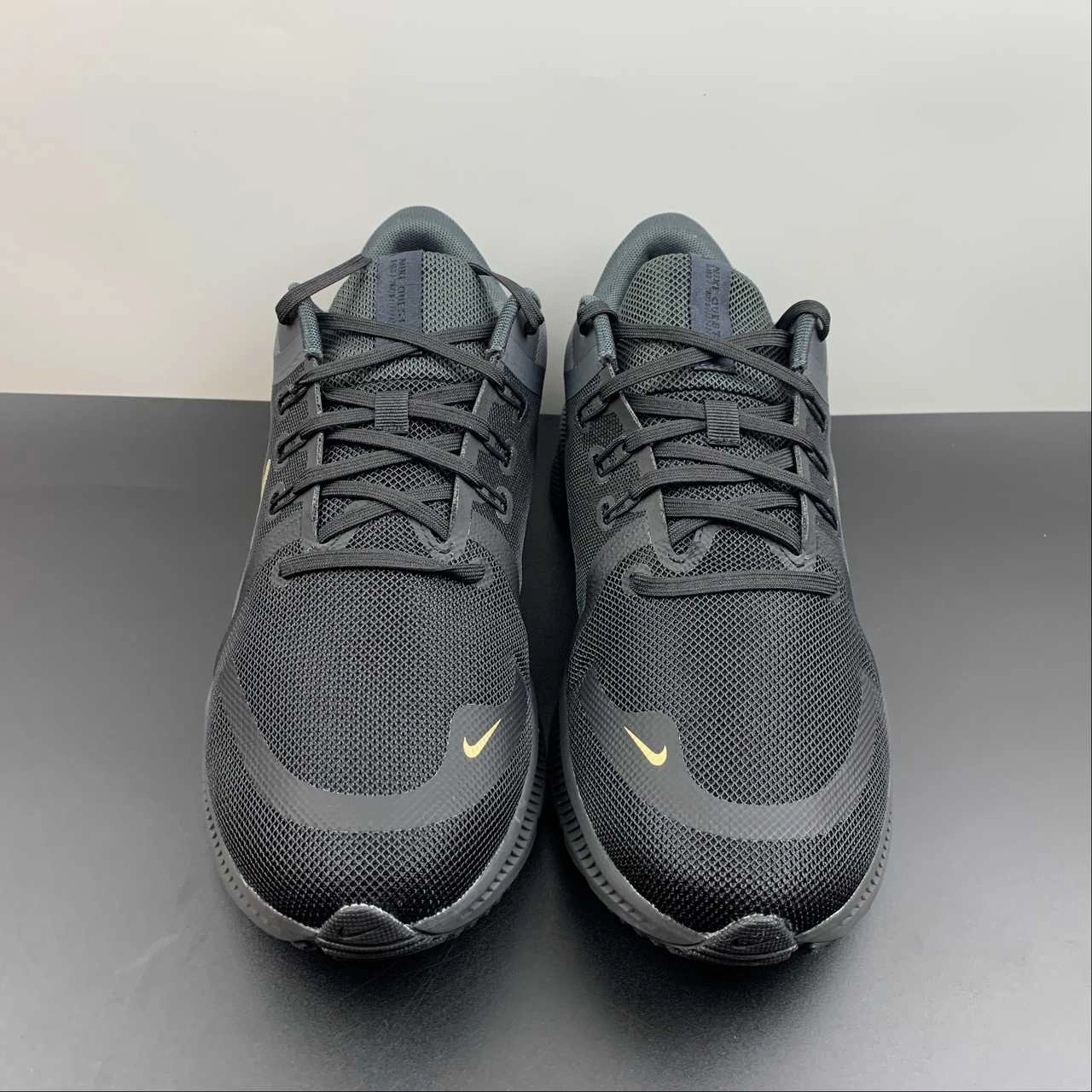 Steady Motion Stride Boost Nike Quest 4 Black Metallic Gold DA1105-010