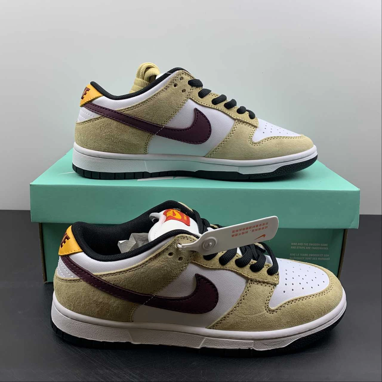 Road Style SB Dunk Low Pro White Varsity Crimson University Red 304292-161